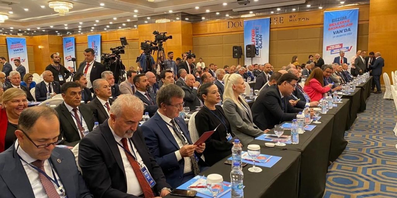 Başkan Subaşı, Van’da Düzenlenen ’belediye Başkanları Çalıştayı’ Değerlendirdi