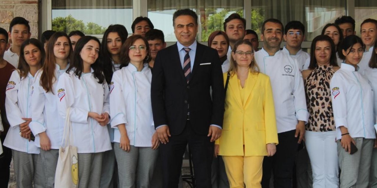 Bubfa’da Gastronomi Öğrencileri Zeytinyağlı Tadımına Katıldı