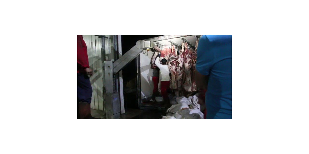 Et Yüklü Kamyonda 4 Kilo 956 Gram Esrar Yakalandı