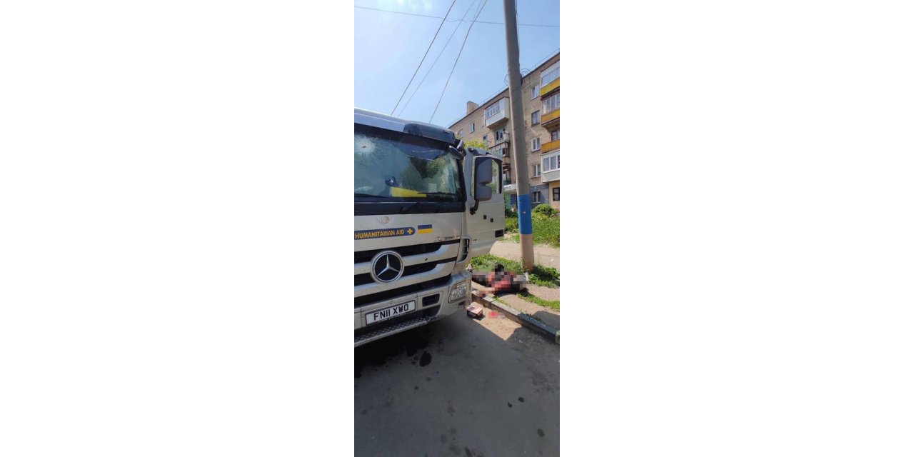 Rusya, Luhansk’ta Tahliye Aracını Vurdu