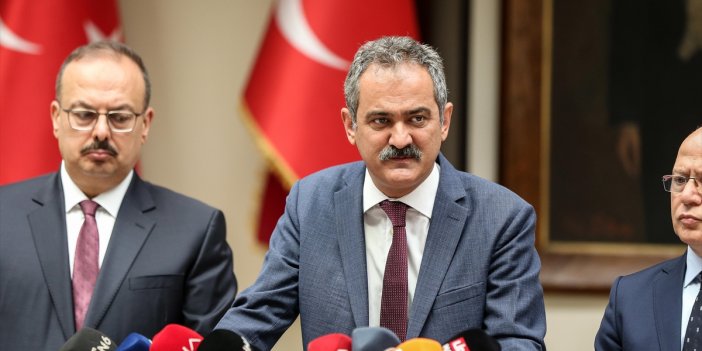 Bursa'da Bir İlkokulda Düzenlenen Dansözlü Eğlence 'Okul-Aile Birliği Yönetmeliği' Değiştirtti