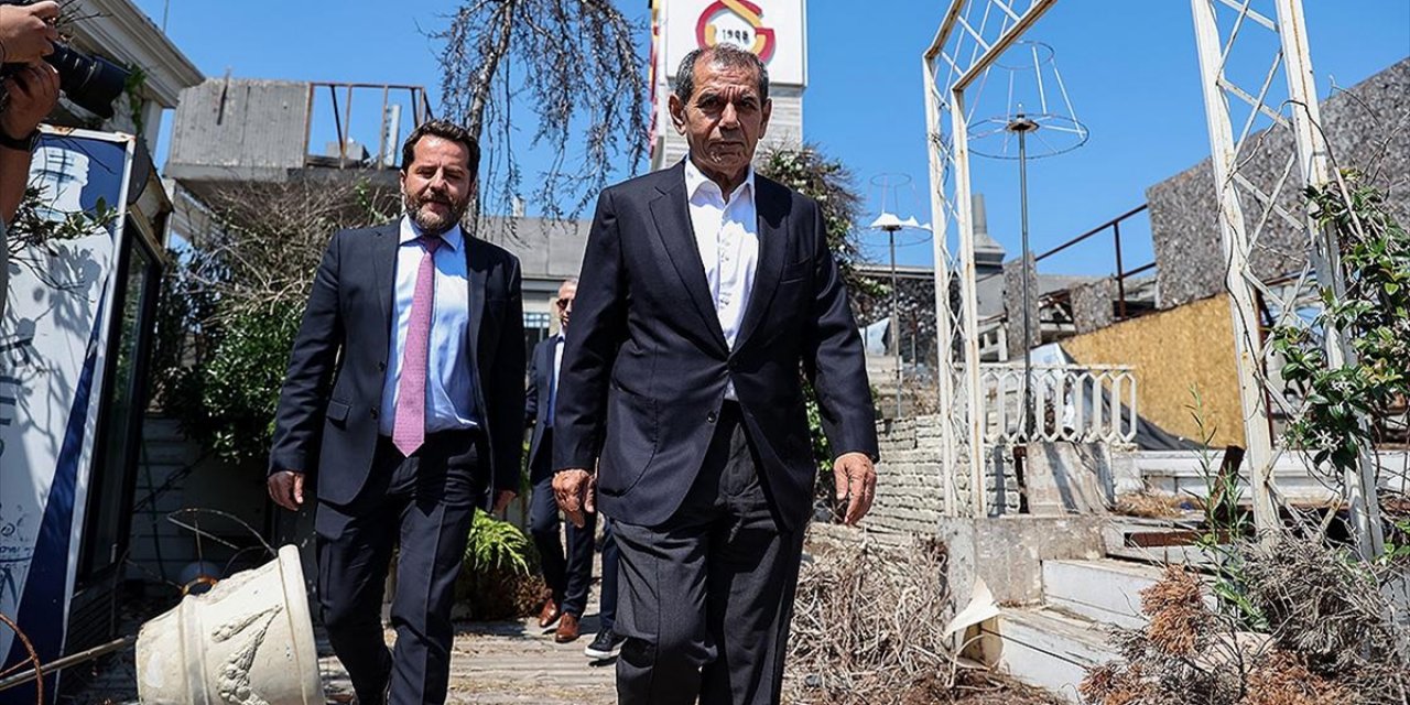 Dursun Özbek'ten Galatasaray Adası'na Çıkartma, 'Hasret Bitiyor'