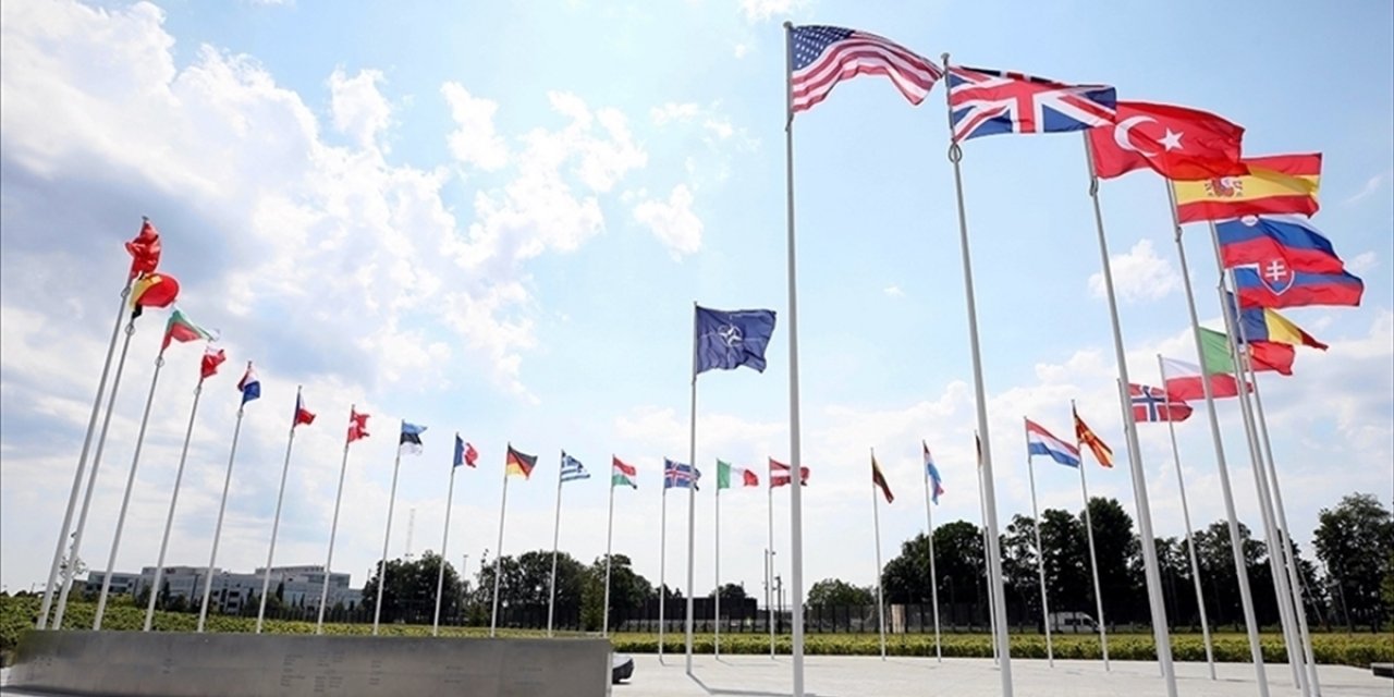 NATO, Türkiye'nin Meşru Endişelerini Gidermek İçin Finlandiya ve İsveç ile Çalışma Yürütüyor