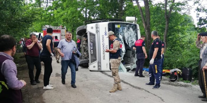 Ordu'da İçinde Akademisyenlerin olduğu Midibüs Devrildi: 1 Kişi Hayatını Kaybetti, 19 Yaralı
