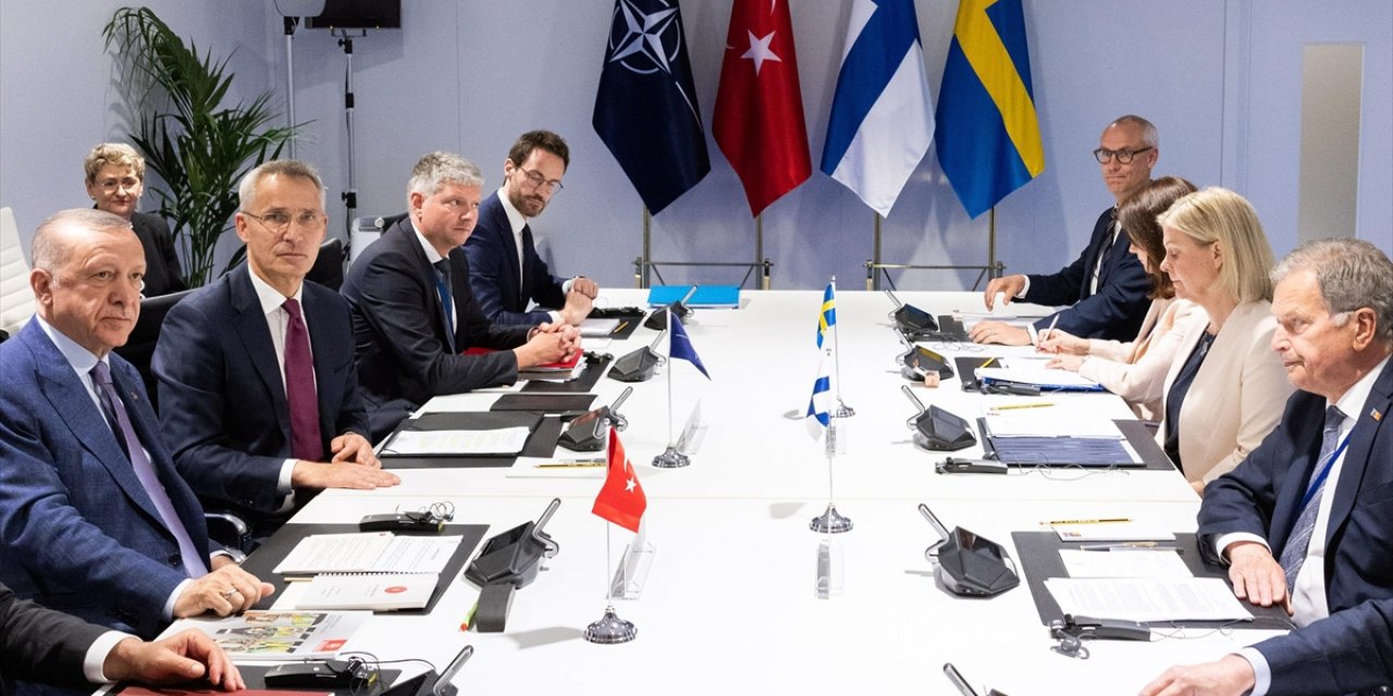 Türkiye, İsveç ve Finlandiya'nın NATO Üyeliğine 'Onay' Verdi
