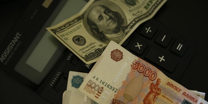 ABD, Rus Oligarklara Ait 30 Milyar Dolarlık Varlığını Dondurdu