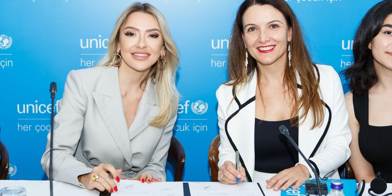 Şarkıcı Hadise, UNICEF Türkiye'nin Çocuk Koruma Programlarının Sözcüsü Oldu