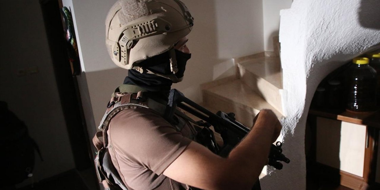 Mersin'de Pkk/kck'ya Yönelik "temizleme 2 Operasyonu"nda 5 Gözaltı
