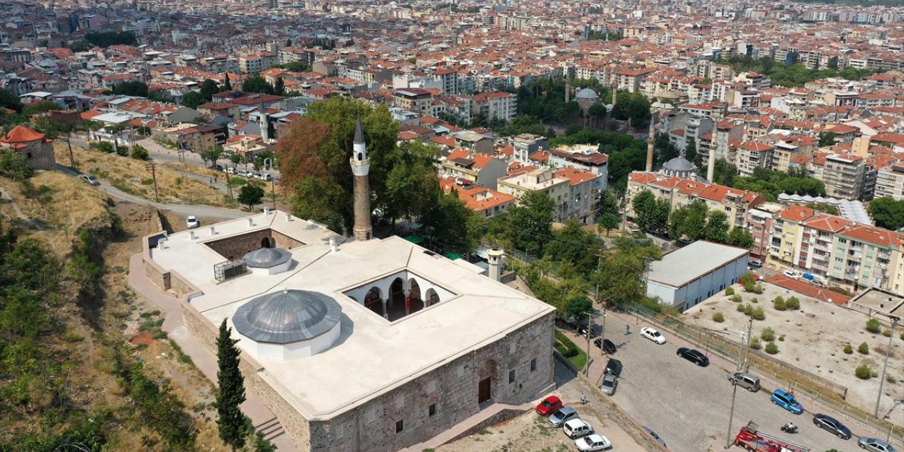 Manisa'da 656 Yıllık Ulu Cami'de Restorasyonun Ardından İlk Cuma Namazı Kılındı