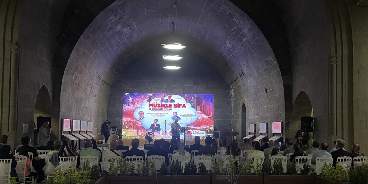 Geçmişte Müzikle Şifa Dağıtan Medresede "müzikle Şifaya Yolculuk" Programı Yapıldı