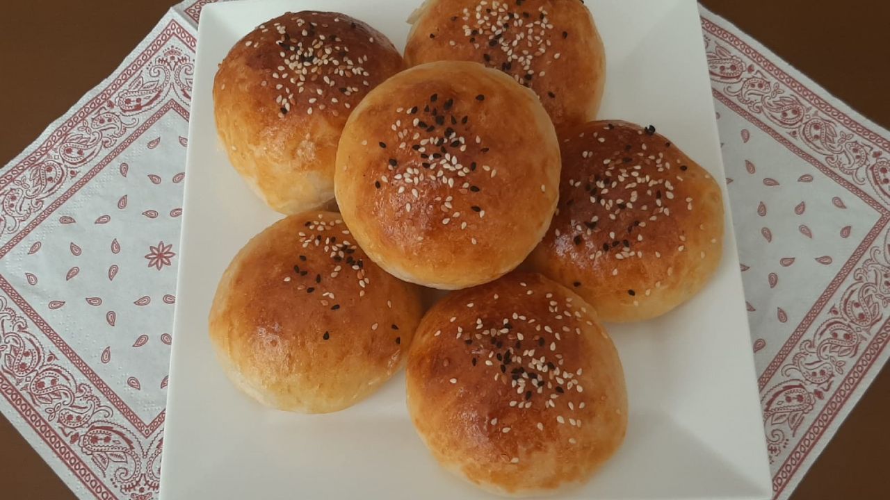 Herkes tarifini soracak, kıyır kıyır bayatlamayan yumuşacık poğaça tarifinin püf noktası