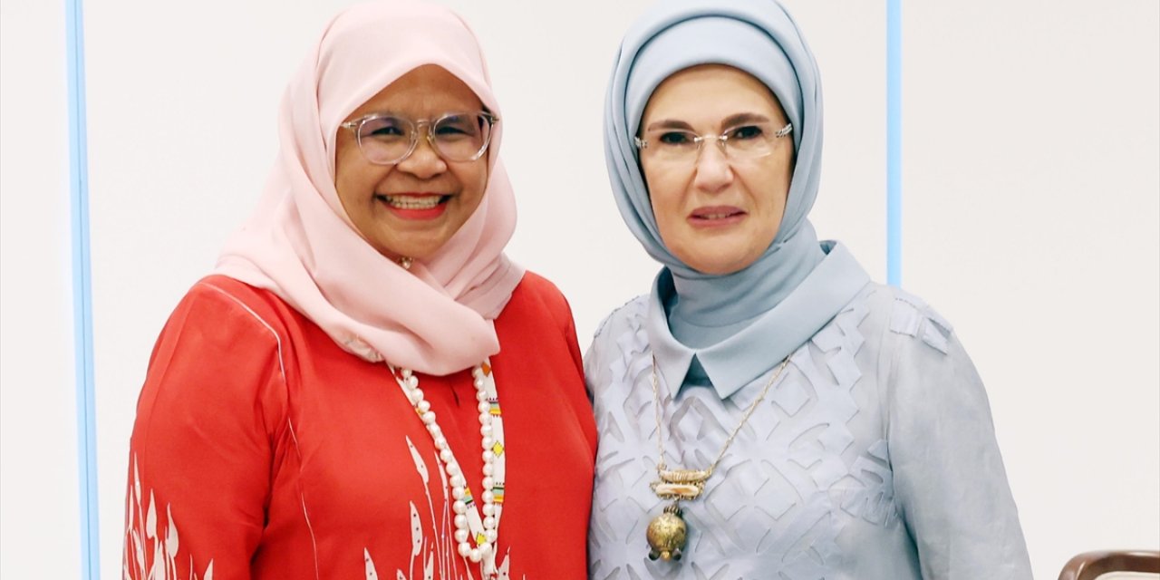 Emine Erdoğan, New York'ta Bm Habitat İcra Direktörü Sharif'le Görüştü