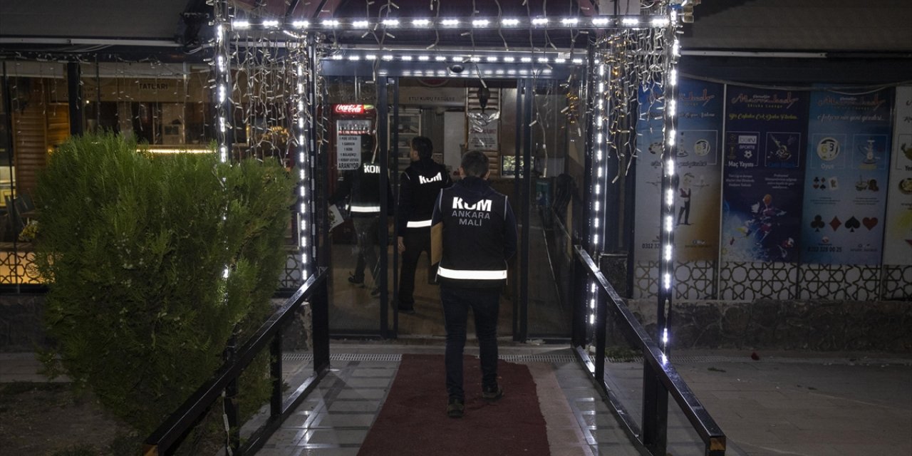 Ankara Merkezli 5 İlde, Sahte Para Ve Uyuşturucu Satışına Yönelik Operasyonda 37 Gözaltı