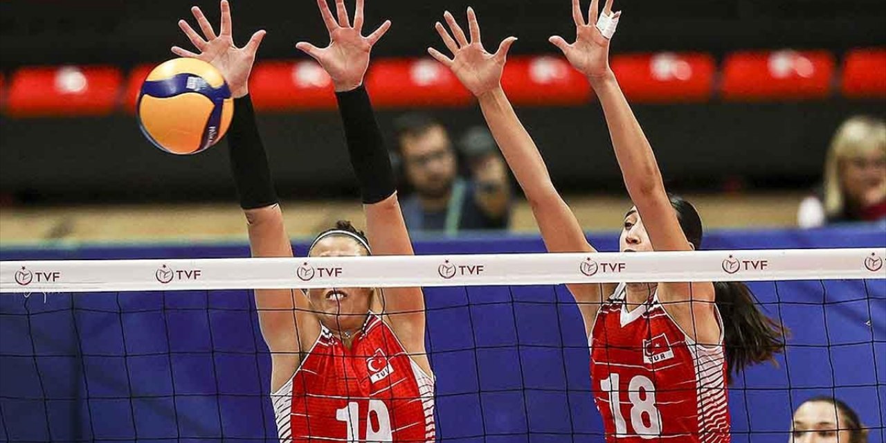 A Milli Kadın Voleybol Takımı, Fıvb Dünya Voleybol Şampiyonası'ndaki İlk Maçında Tayland'a Yenildi