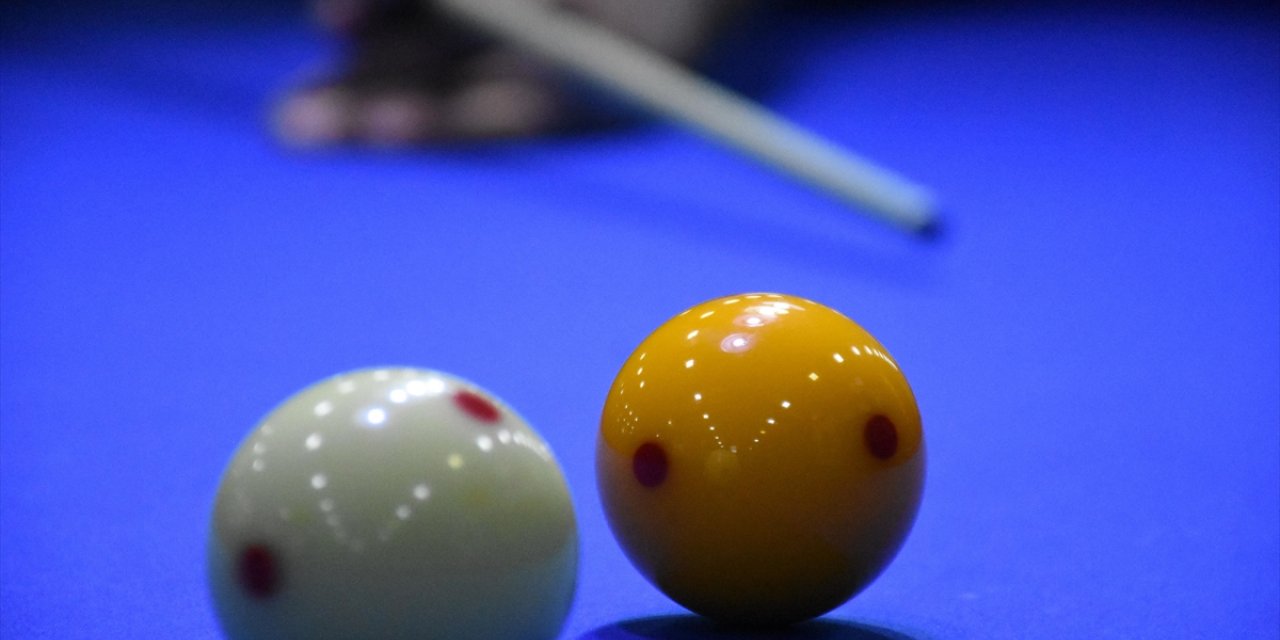 3 Bant Bilardo Gençler Dünya Şampiyonası'nda Milli Sporcu Burak Haşhaş Şampiyon Oldu