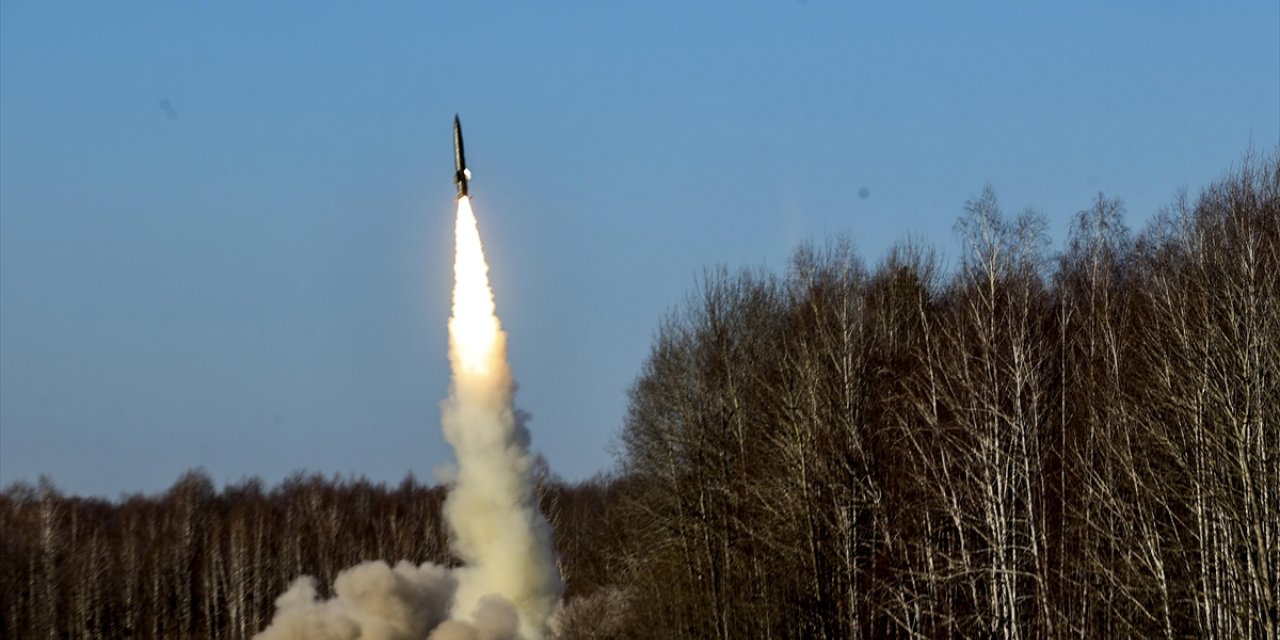 Zelenskiy, Ukrayna'ya Nasams Füze Sistemlerinin Ulaştığını Duyurdu