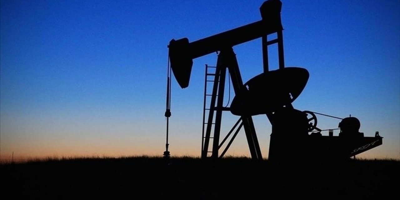 Brent Petrolün Varil Fiyatı 83,95 Dolar