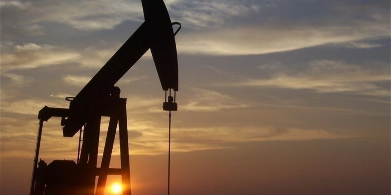 Abd'nin Ticari Ham Petrol Stokları Azaldı