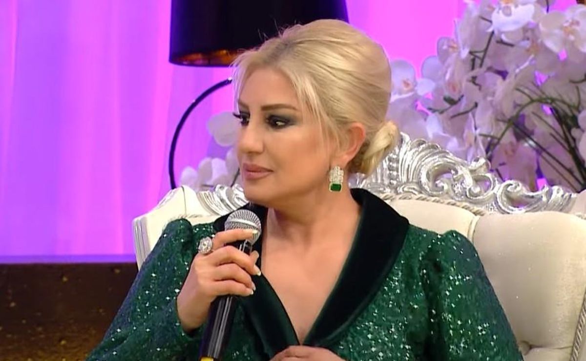 Muazzez Ersoy kıyafetlerini satıyor! Geliri bağışlayacak