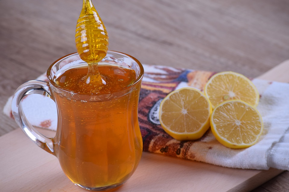 Siyah Noktalar İçin Limonlu Buğday Unu Maskesi