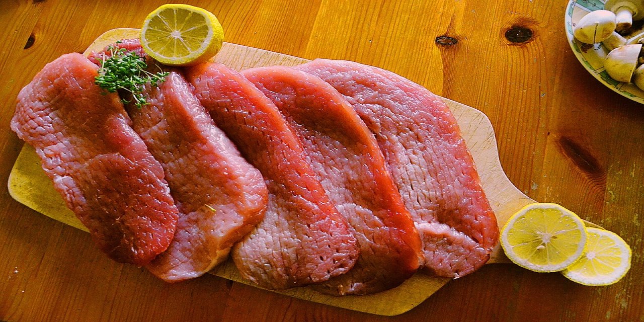 Kırmızı et yerken limon tüketilmeli.. Böylelikle faydası fazla oluyor