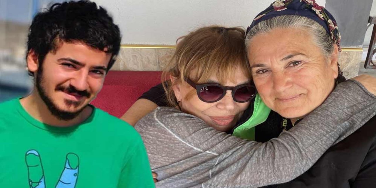 Sezen Aksu, Ali İsmail Korkmaz’ın ailesini ziyaret etti ve orada duygusal anlar yaşandı