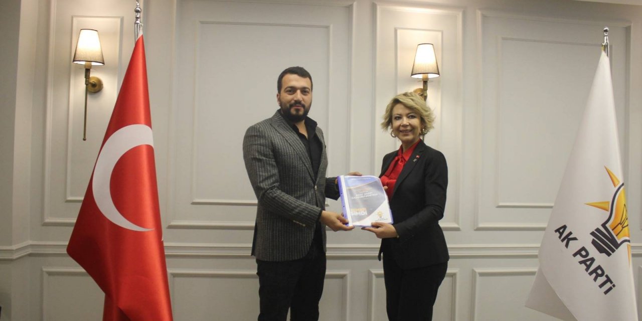 Urla Hastanesi Sağlık ve Bakım Hizmetleri Müdürü Sibel Karol Ak Parti’den Aday Adayı Oldu