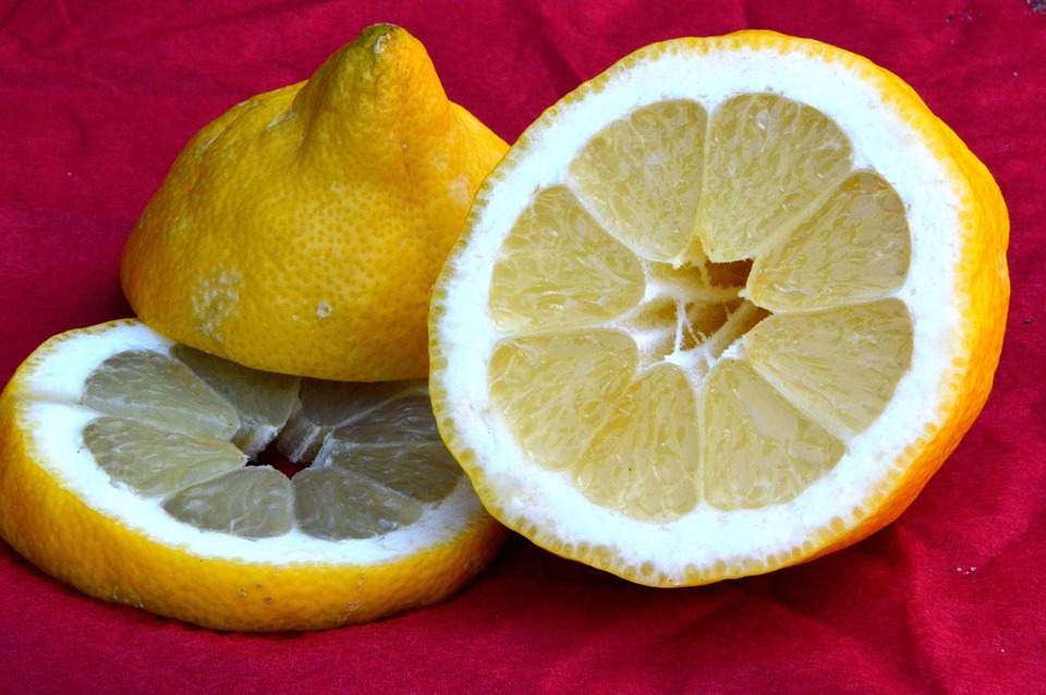 Limon topuğa neden sürülmeli? Limon topuğa sürülürse ne işe yarıyor?