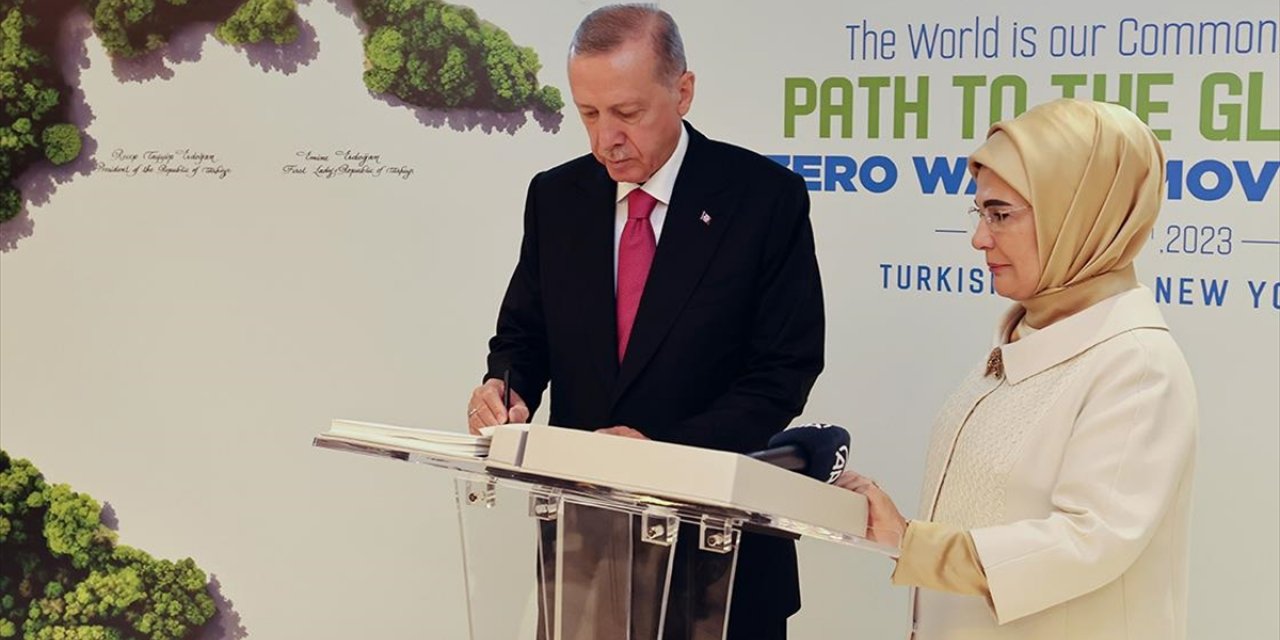 Cumhurbaşkanı Erdoğan New York'ta, Küresel Sıfır Atık İyi Niyet Beyanı'na İlk İmzayı Attı
