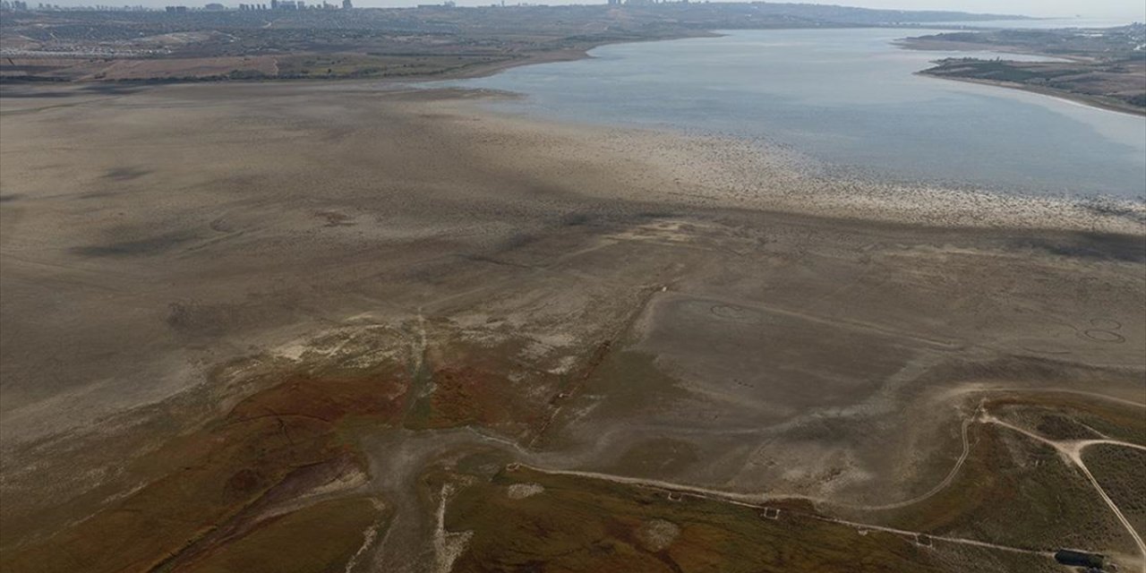İstanbul'un Barajlarındaki Su Seviyesi Yüzde 25'in Altına Düştü