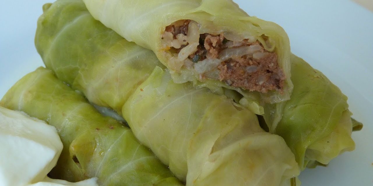Lahana sarmasının püf noktası! İyi pişmesi için anne usulü lahana sarması tarifi