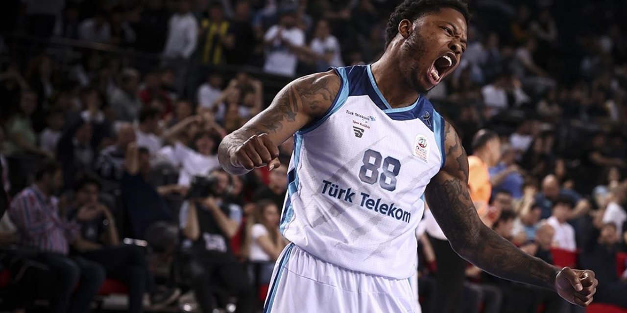 Türk Telekom Basketbol Takımı, Avrupa'da Sezonu Romanya'da Açacak