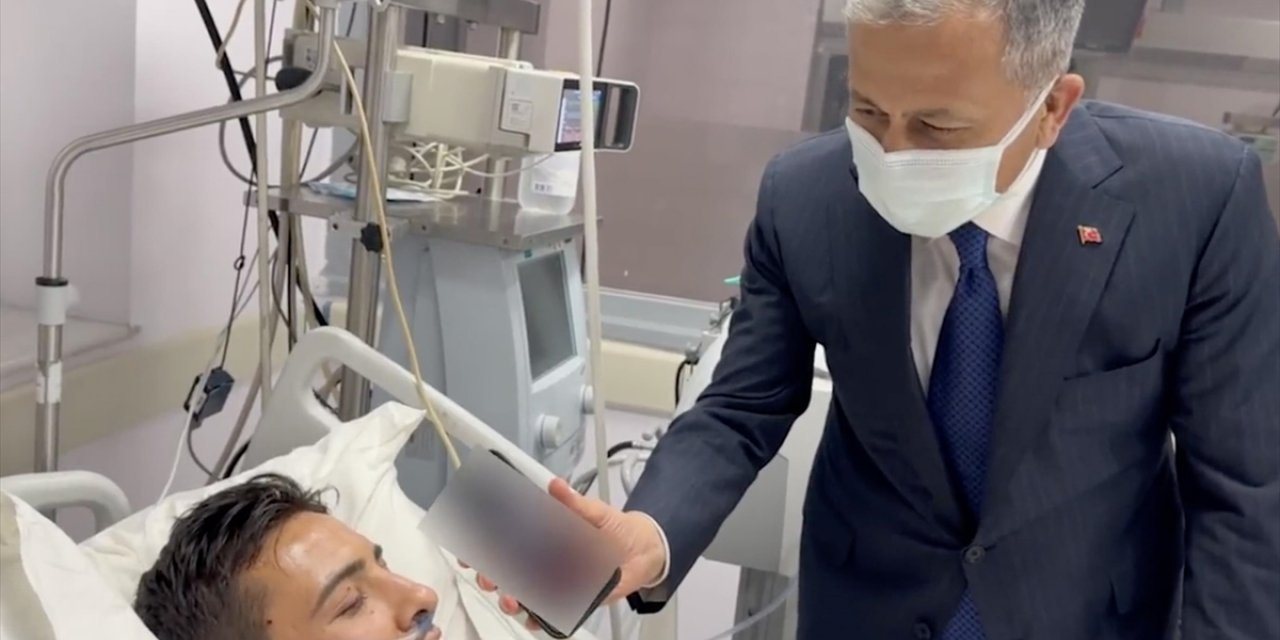 Cumhurbaşkanı Erdoğan Tedavisi Devam Eden Polis Memuru Alim Reis'le Telefonla Görüştü