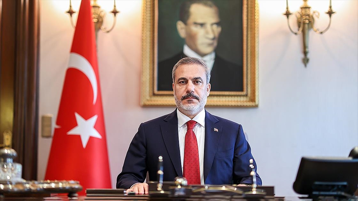 Dışişleri Bakanı Fidan, diplomasi trafiğine devam ediyor