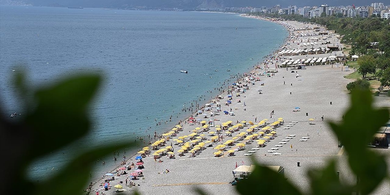 Antalya Valiliği Uyardı: Hava Sıcaklıkları Rekor Seviyeye Çıkacak