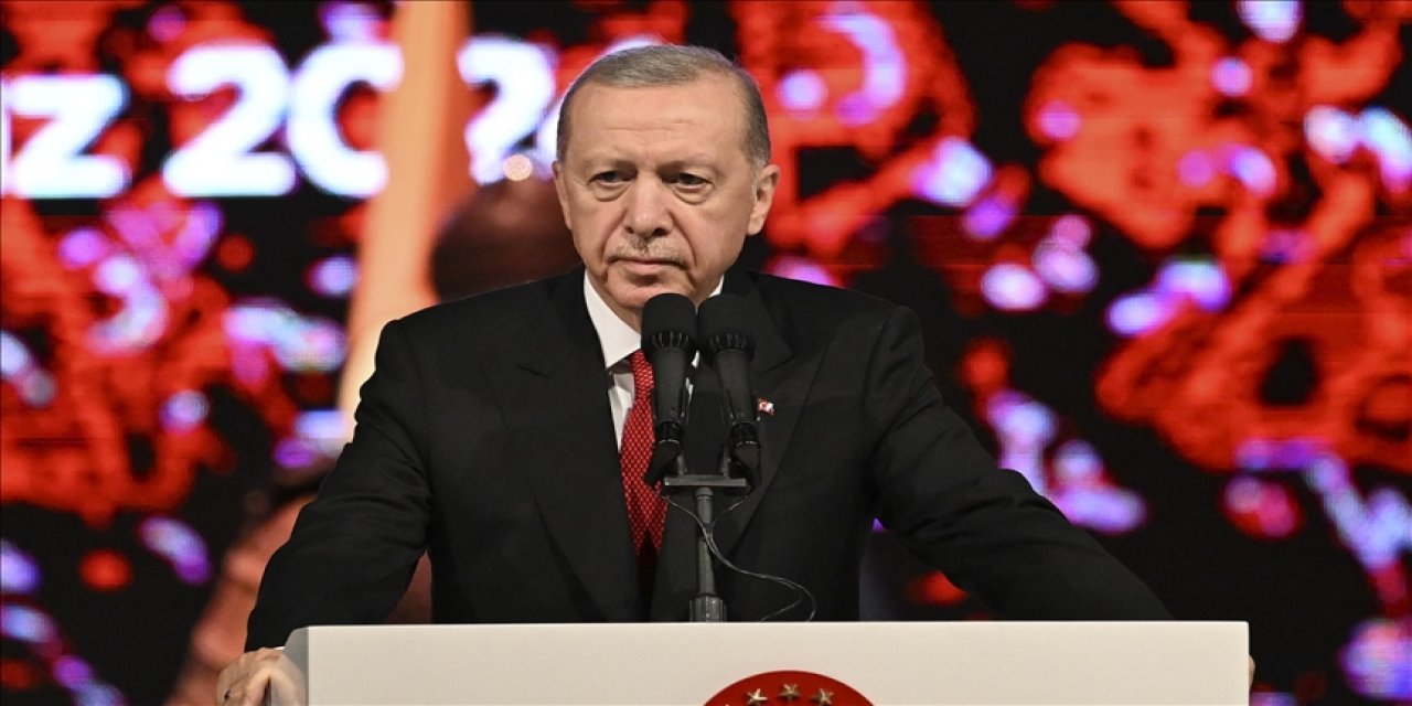 Erdoğan'dan sert açıklamalar: FETÖ'cü alçaklar, tarihimize kara bir leke olarak geçtiler