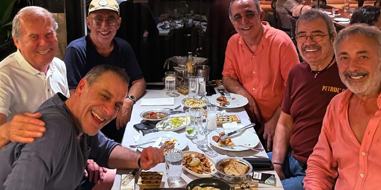 Ozan Güven 'Krallar Masası'nı Paylaştı : Dev İsimler Yemekte Buluştu