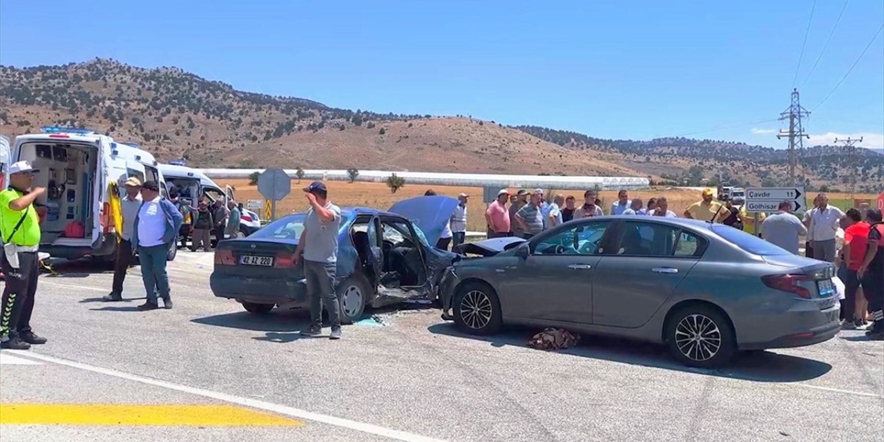 Burdur-Fethiye Yolunda Facia: 1 Ölü, Çok Sayıda Yaralı