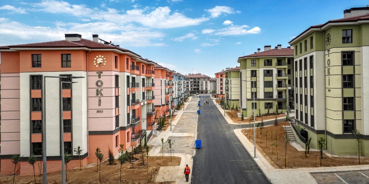 11 İlde 29 Bin Deprem Konutu Yarın Kurayla Hak Sahiplerine Teslim Edilecek