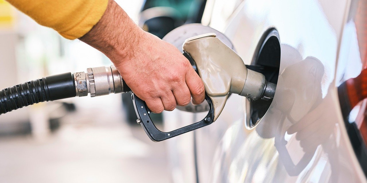 Akaryakıtta Büyük İndirim! Benzin ve Motorin Fiyatları Düşüyor