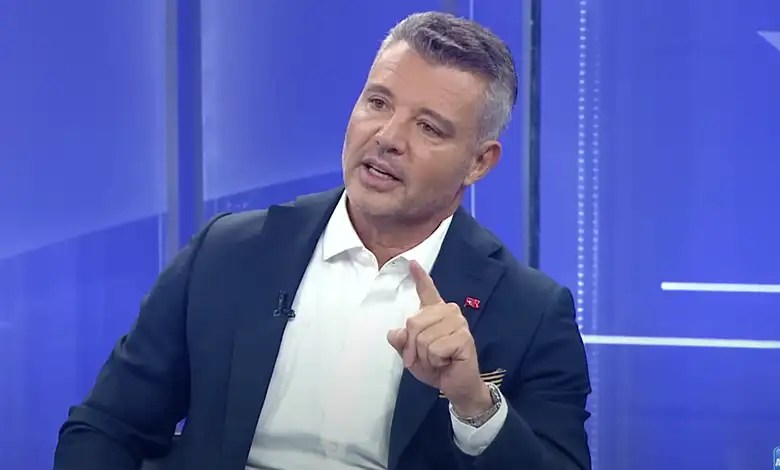 Sadettin Saran'a beklenmedik telefon. Arayıp tebrik etti