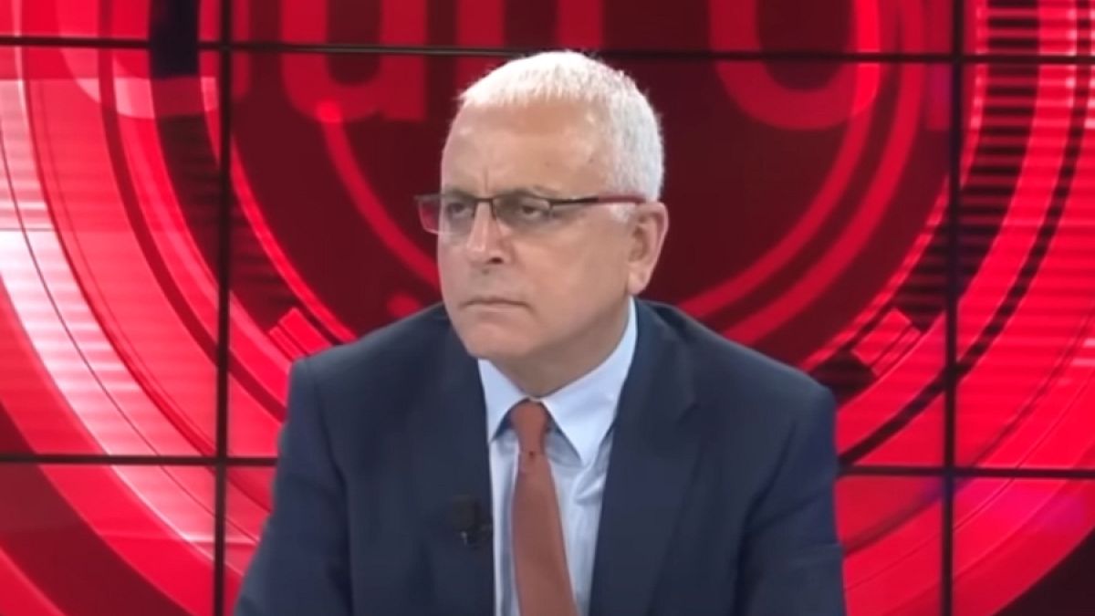 Merdan Yanardağ dahil 3 isim gözaltına alındı. Tele1'e soruşturma