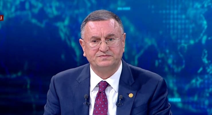 Lütfü Savaş'tan Özgür Özel için suç duyurusu! Özel çok sert sözlerle hedef almıştı