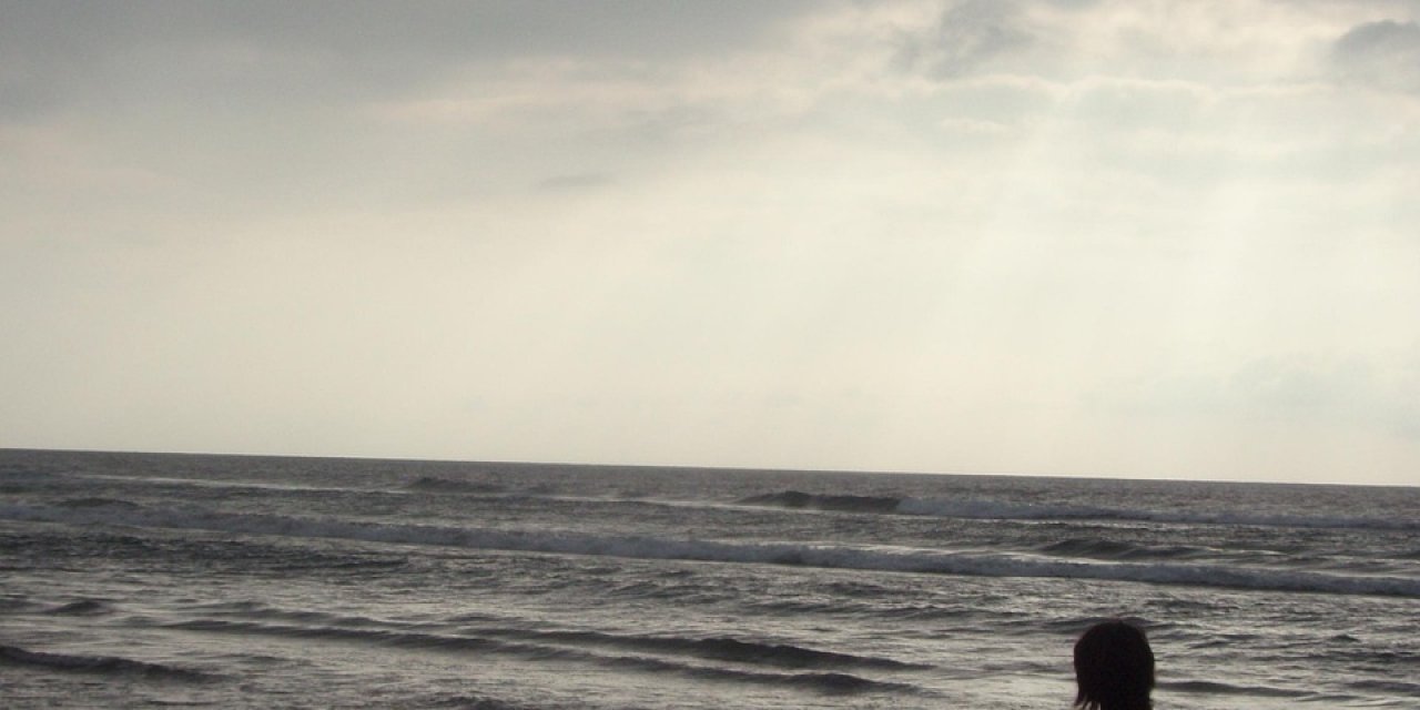 Almanya’da Kadınlar Geceleri Yalnız Yürümekten Korkuyor: Güvensizlik Artıyor