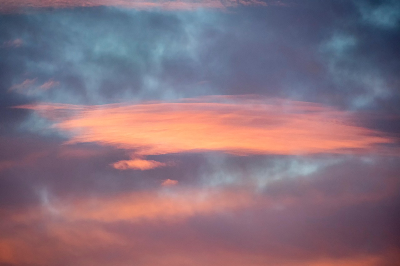 Almanya’da gökyüzü turuncuya boyanacak: Sahra tozu etkisi artıyor, “kanlı yağmur” görülebilir