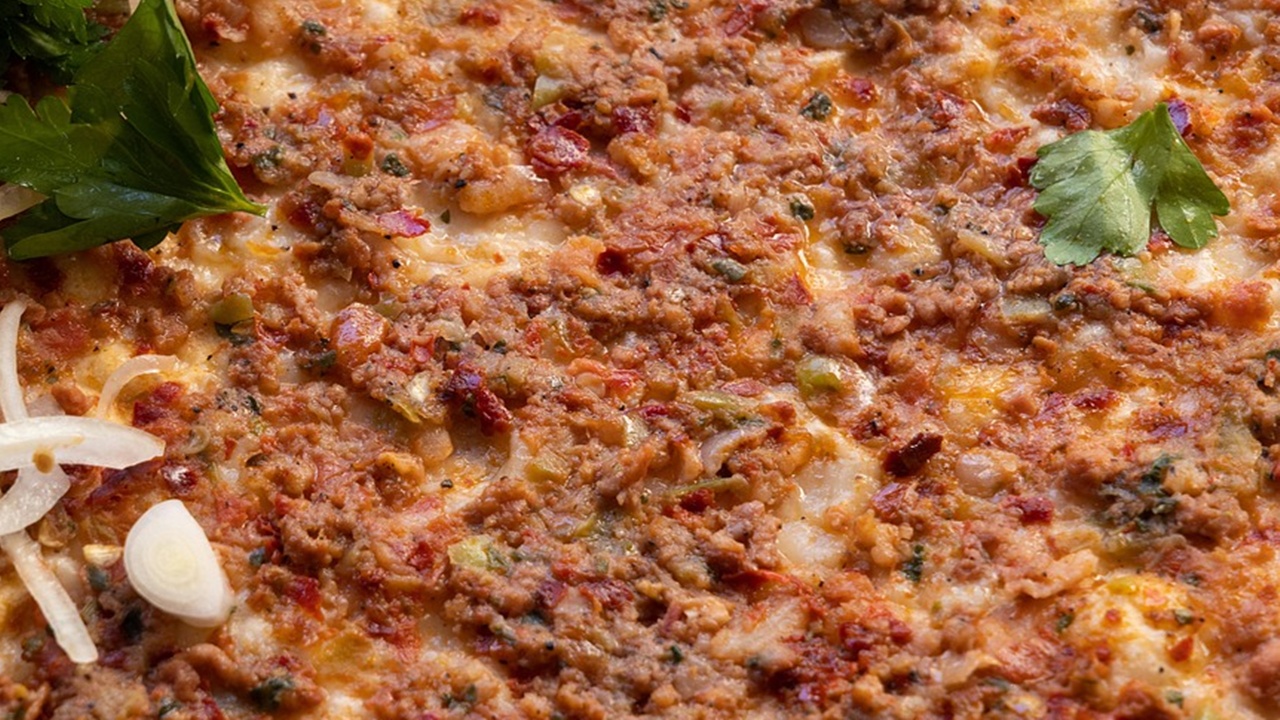 İki lahmacun lüks oldu: Türkiye'de fiyatlar enflasyonu solladı