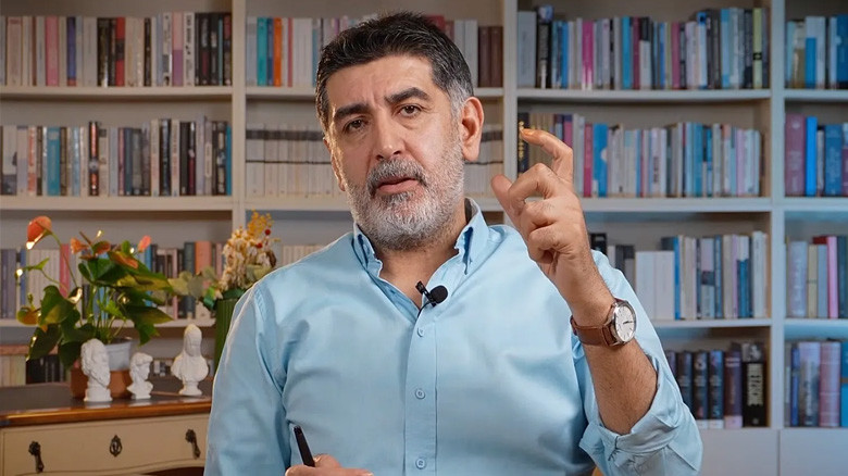 Levent Gültekin'den Tanju Özcan'a "Mafya mısın, belediye başkanı mısın?"