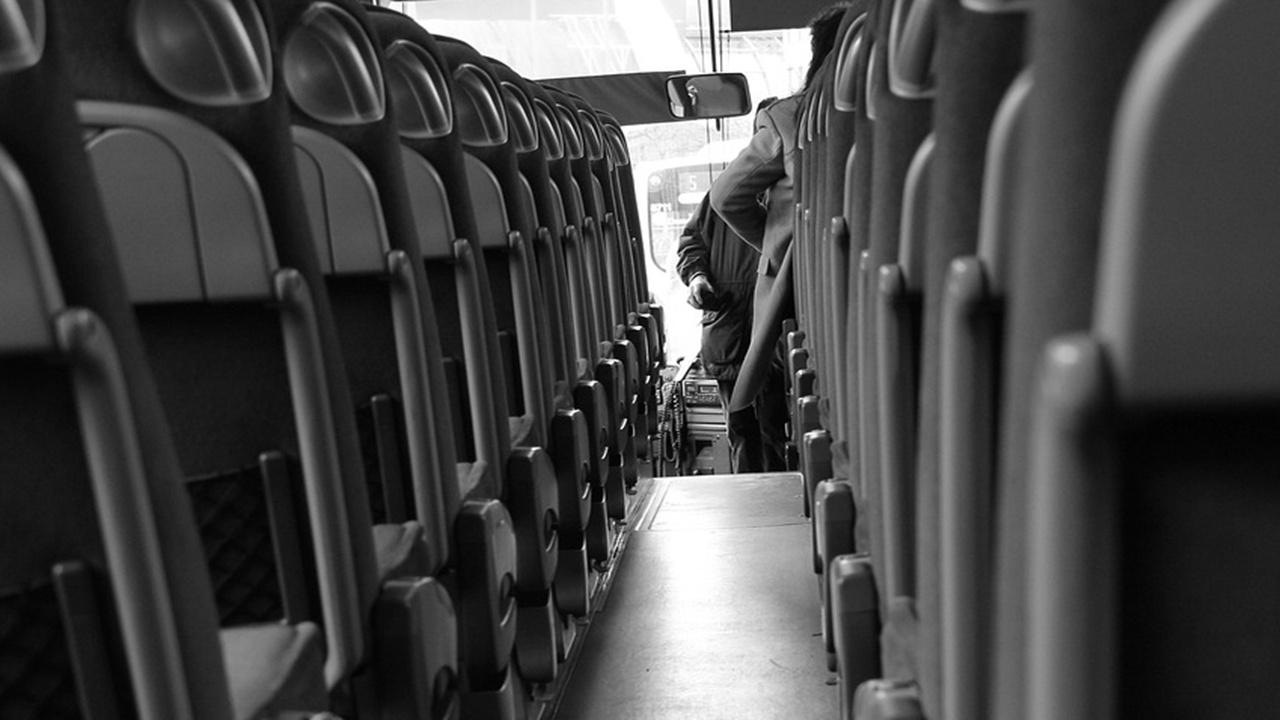 İzmir’de Toplu Ulaşıma Zam: Yeni Tarife 1 Nisan’da Yürürlüğe Girecek