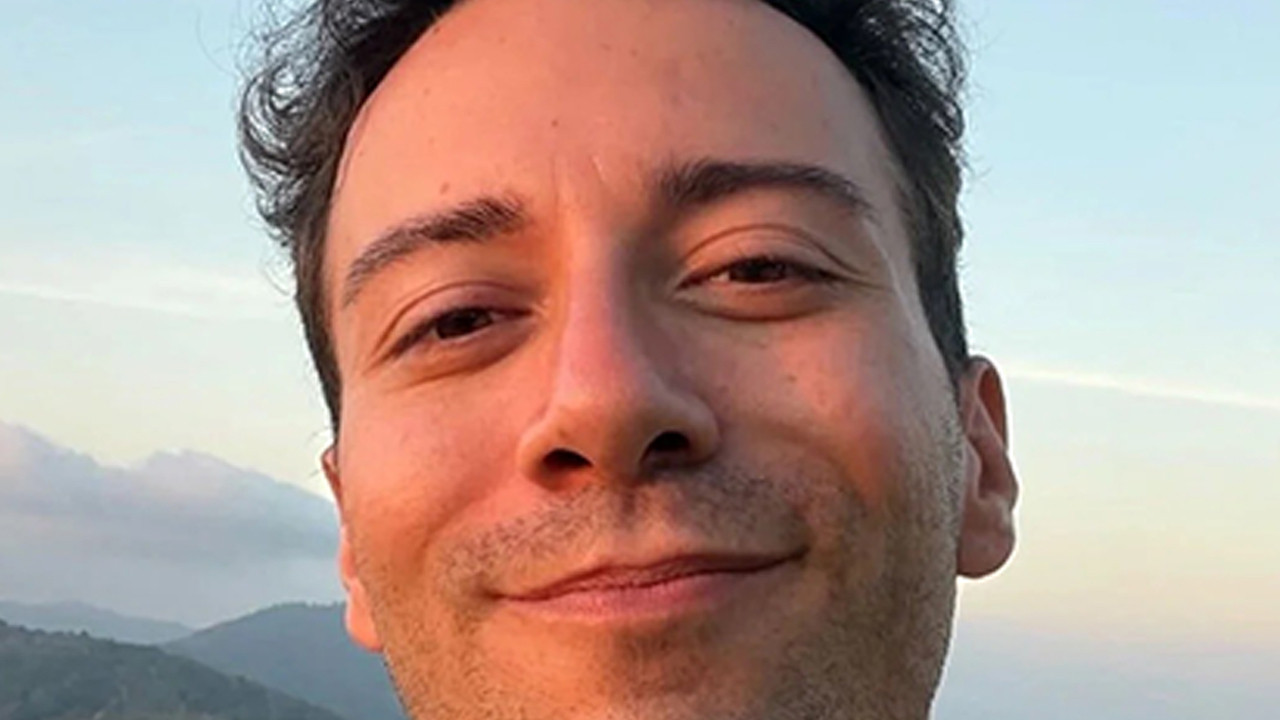 Zor günlerden geçmişti! Enes Batur yaşadıklarını anlattı