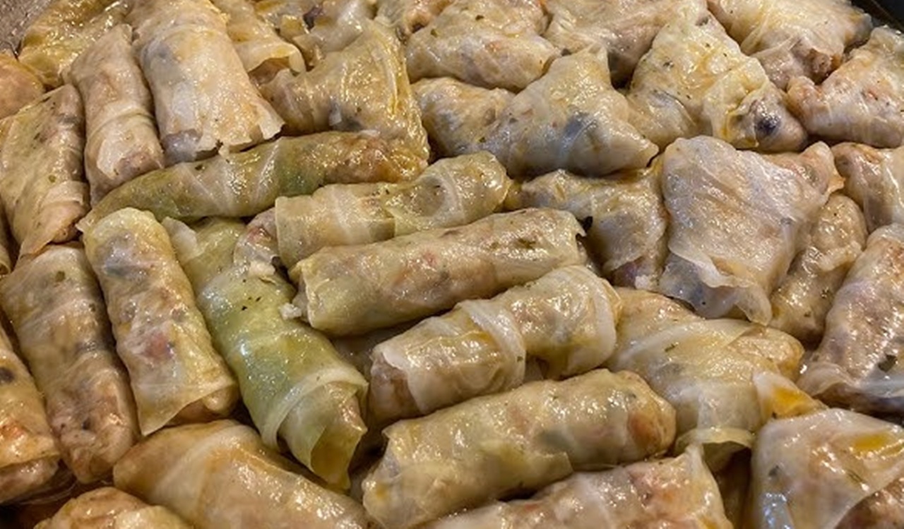 Bulgur mu Pirinç mi? Lahana sarmasına hangisi lezzet katıyor belli oldu